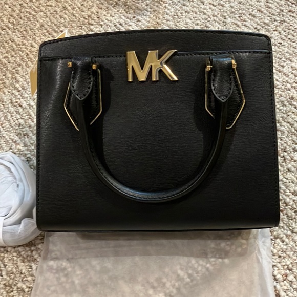 Michael Kors Medium Messenger Handbag
MOTT 35T0GOXM6L - Picture 3 of 12